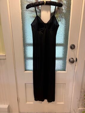 80’s Vintage Vanity Fair Black Satin Full Length Slip Size 34